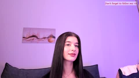 Snapshot of laura_coy chatting on 01-09-25, 11:34 Laura online show from 01-09-25, 11:34