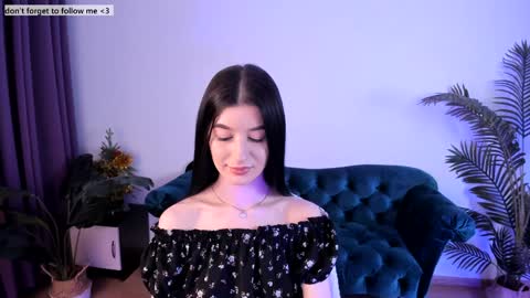 Snapshot of laura_coy chatting on 01-14-25, 08:15 Laura online show from 01-14-25, 08:15