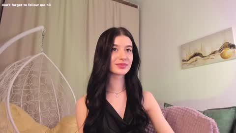 Snapshot of laura_coy chatting on 01-21-25, 02:33 Laura online show from 01-21-25, 02:33