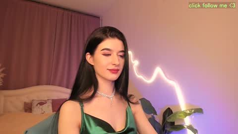 Laura online show from 03-21-26, 08:56