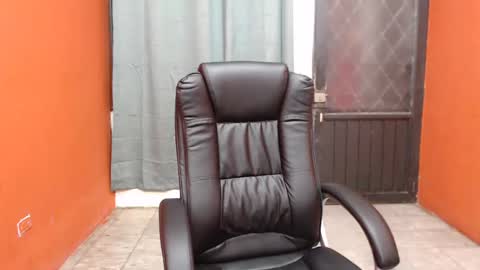 CALL ME LOVE  LAURA online show from 02-18-25, 06:15