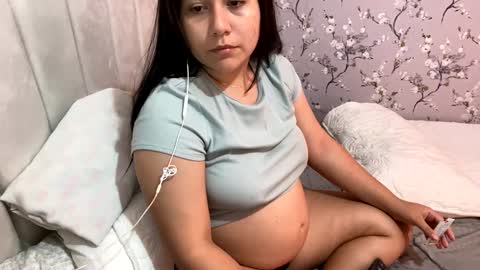 Snapshot of laura_d23 chatting on 01-22-25, 02:37 laura online show from 01-22-25, 02:37