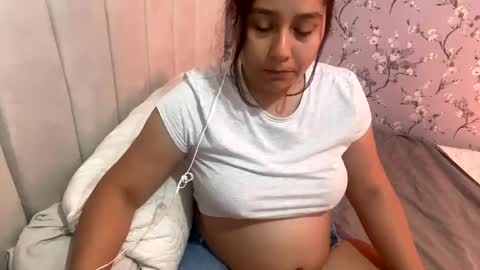 Snapshot of laura_d23 chatting on 02-12-25, 02:03 laura online show from 02-12-25, 02:03