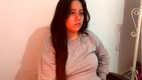 Snapshot of laura_d23 chatting on 09-11-25, 01:17 laura online show from 09-11-25, 01:17