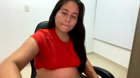 Snapshot of laura_d23 chatting on 10-20-25, 10:54 laura online show from 10-20-25, 10:54