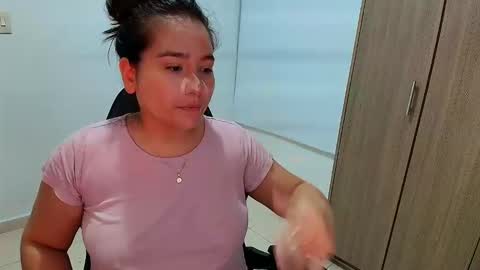 laura online show from 12-19-25, 12:28