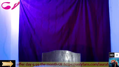 Snapshot of laura_fountain_ chatting on 01-16-25, 05:01 weedcam Curly Laura OF online show from 01-16-25, 05:01