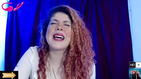 Snapshot of laura_fountain_ chatting on 02-04-25, 08:49 weedcam Curly Laura OF online show from 02-04-25, 08:49