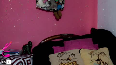 weedcam Curly Laura OF    online show from 04-25-26, 03:09