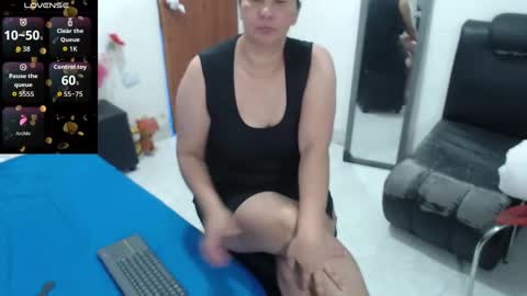 laura_foxx2379 online show from 09-10-25, 09:37