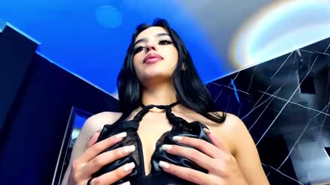 Laura online show from 12-03-24, 04:28