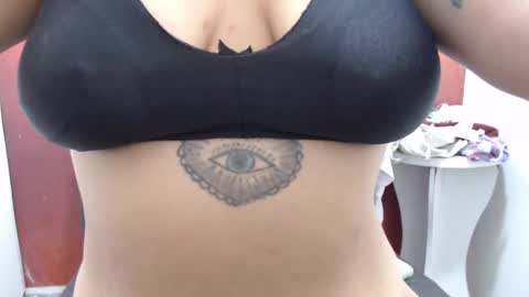  Laura  online show from 09-14-25, 01:21