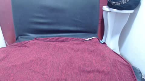  Laura  online show from 10-28-25, 11:36