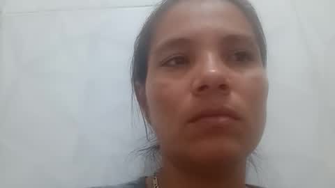  Laura  online show from 11-05-25, 07:47