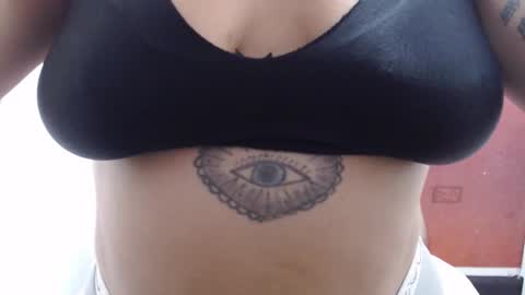 Snapshot of laura_hotyy chatting on 12-22-25, 03:14 Laura online show from 12-22-25, 03:14