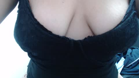 Snapshot of laura_hotyy chatting on 02-01-26, 12:59 Laura online show from 02-01-26, 12:59