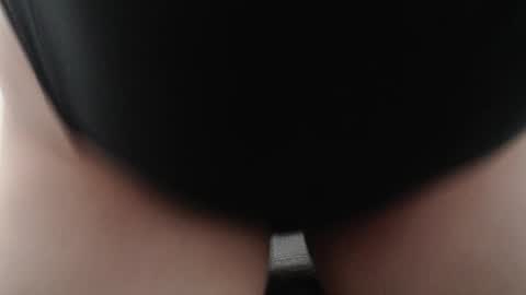 Snapshot of laura_hotyy chatting on 02-17-26, 02:35 Laura online show from 02-17-26, 02:35