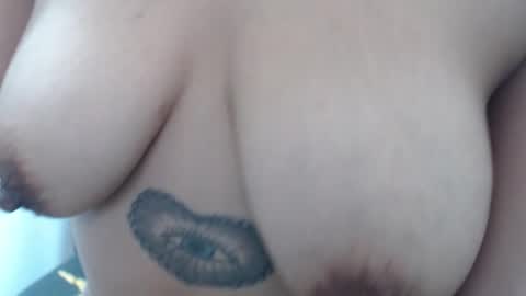 Snapshot of laura_hotyy chatting on 02-21-26, 02:51 Laura online show from 02-21-26, 02:51