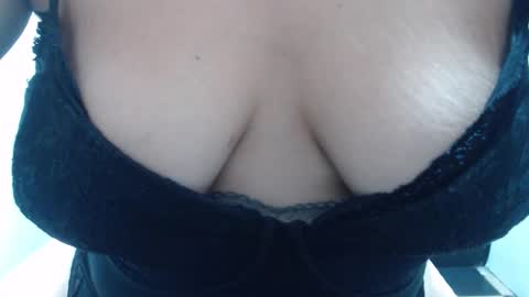 Snapshot of laura_hotyy chatting on 02-28-26, 03:13 Laura online show from 02-28-26, 03:13