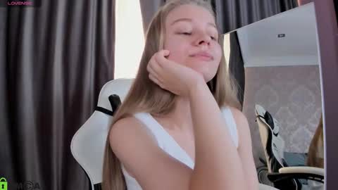 Laura online show from 09-14-25, 10:14