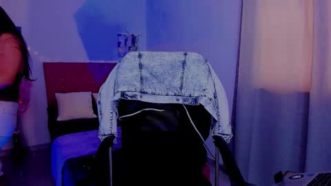 Laura Rose online show from 10-02-25, 06:59