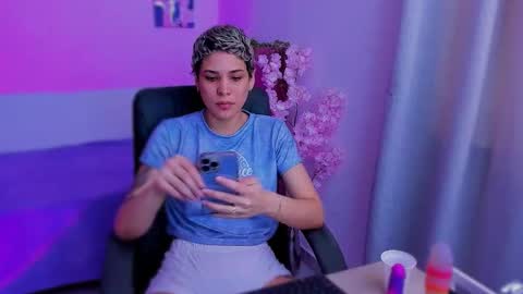 Laura Rose online show from 11-29-25, 08:23