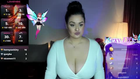 Snapshot of laura_sinner chatting on 02-03-25, 08:35 Laura online show from 02-03-25, 08:35