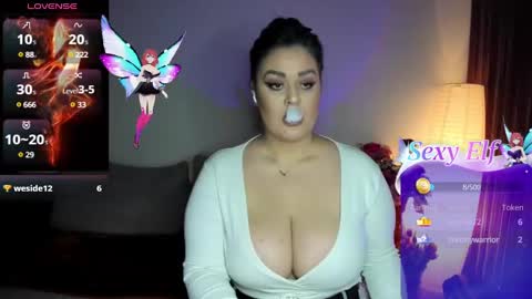 Snapshot of laura_sinner chatting on 02-11-25, 05:29 Laura online show from 02-11-25, 05:29