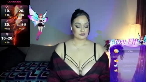 Snapshot of laura_sinner chatting on 02-28-25, 08:28 Laura online show from 02-28-25, 08:28