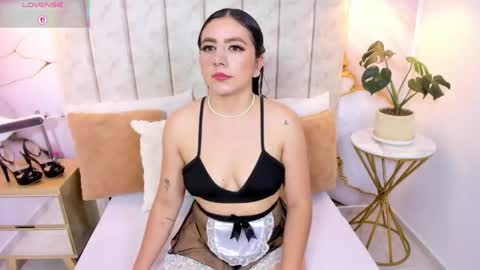 Laura Smith online show from 03-23-26, 09:30