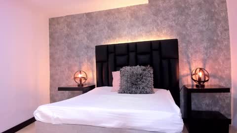 laura online show from 01-13-25, 02:11