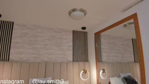 laura online show from 12-05-25, 03:20