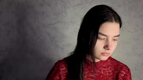 Snapshot of lauraback chatting on 02-02-26, 11:31 Laura online show from 02-02-26, 11:31