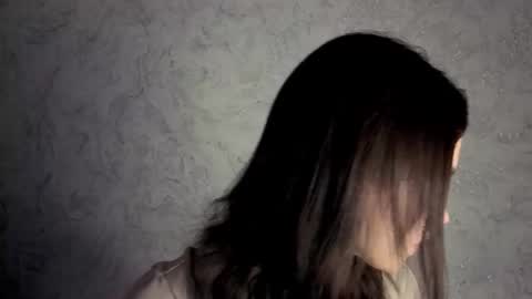 Snapshot of lauraback chatting on 02-12-26, 06:30 Laura online show from 02-12-26, 06:30