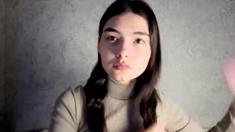 Snapshot of lauraback chatting on 02-18-26, 12:45 Laura online show from 02-18-26, 12:45