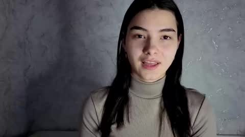 Snapshot of lauraback chatting on 02-26-26, 01:10 Laura online show from 02-26-26, 01:10