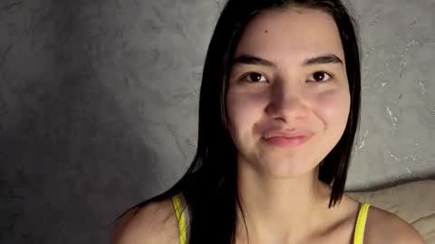 Snapshot of lauraback chatting on 03-01-26, 08:05 Laura online show from 03-01-26, 08:05