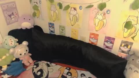 LauraChan online show from 01-08-25, 10:27