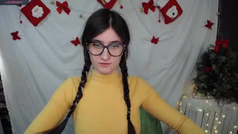 Laura online show from 12-15-24, 07:13