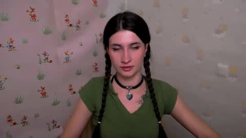 Laura online show from 11-20-25, 12:05