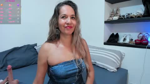 Laura online show from 05-20-26, 07:09