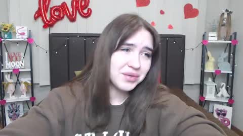 LauraHlot online show from 02-14-25, 01:34