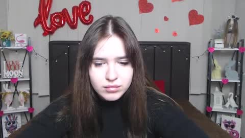 LauraHlot online show from 02-15-25, 09:48