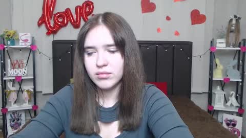 LauraHlot online show from 02-23-25, 12:30