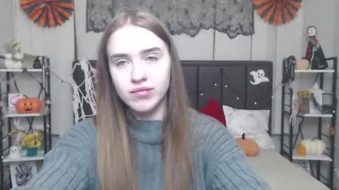 LauraHlot online show from 11-04-25, 07:13