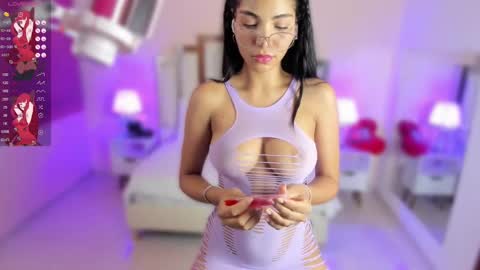 Snapshot of lauramartin1 chatting on 03-08-25, 12:55 Laura MartinGMT-5 2200-0600 online show from 03-08-25, 12:55
