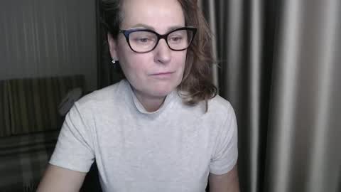 Lauraoven1 online show from 01-18-25, 03:05