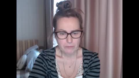 Lauraoven1 online show from 02-17-25, 12:27