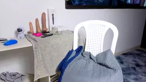 Laura online show from 02-01-25, 11:48