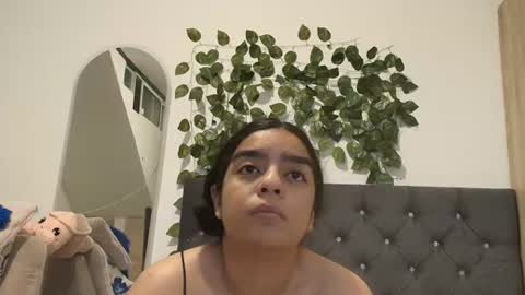 Snapshot of lauravince4195 chatting on 07-17-26, 01:12 laura online show from 07-17-26, 01:12
